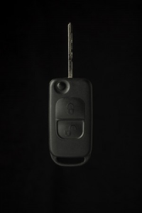 Mercedes-Benz-Keys-11-300x450